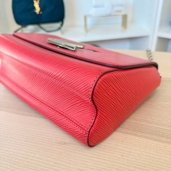 Louis Vuitton Epi Twist MM Red - Picture 14 of 16